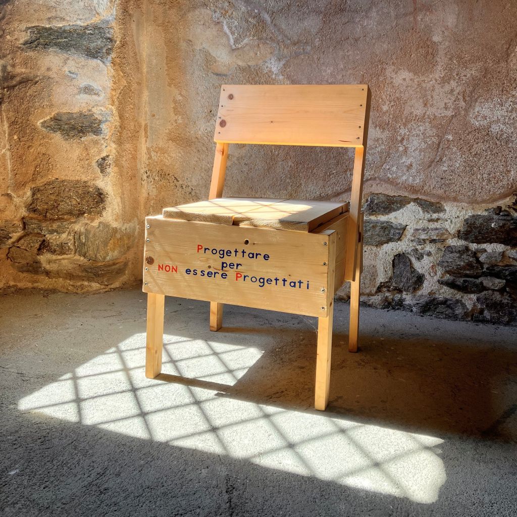 SCUOLA SENZA PARETI - Cadregàt